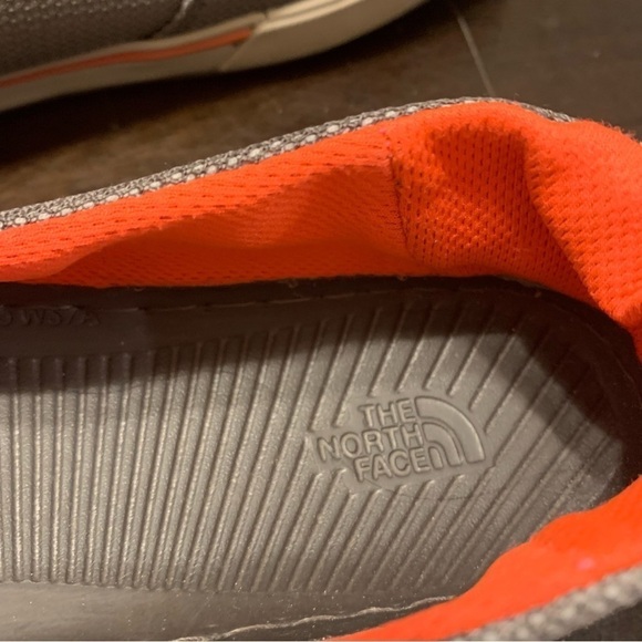 The North Face Gray Basecamp Lite Skimmer II Flats - Picture 11 of 11